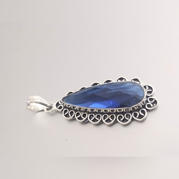 Swiss Blue Quartz Pendant - Lab Created - Picture 3 of 5